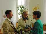 Click to see 2003-08-15-11_18_21-Hochzeit_Standesamt_kh_003.jpg