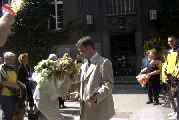 Click to see 2003-08-15-11_22_11-Hochzeit_Standesamt_v_029.jpg