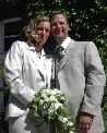 Click to see 2003-08-15-11_50_05-Hochzeit_Standesamt_kh_033.jpg